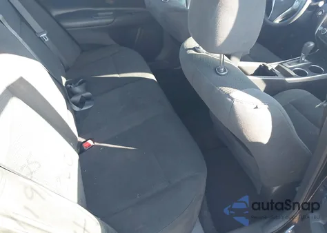 2015 Nissan Altima 2.5 S z USA, uszkodzony, nr VIN 1N4AL3AP6FN920788